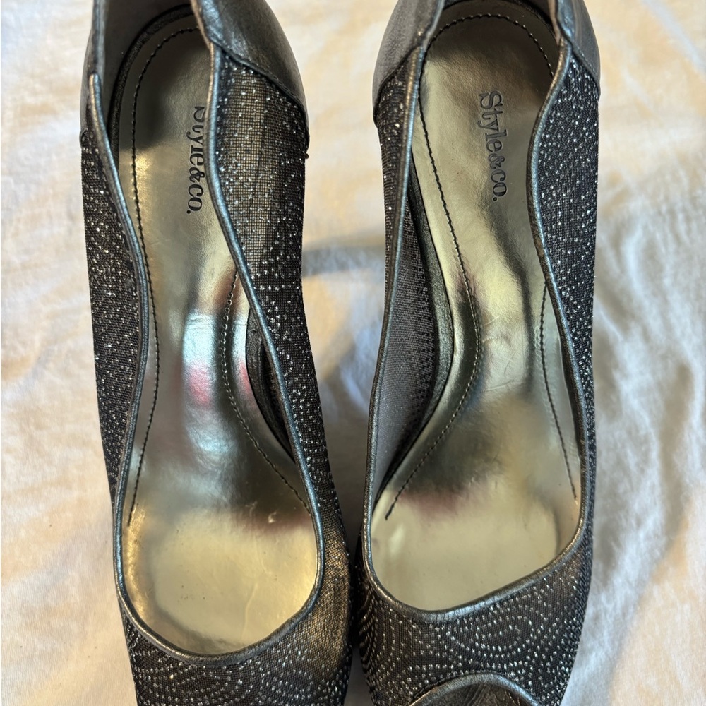 Style & Co. Black High Heel Pumps with Textured Finish